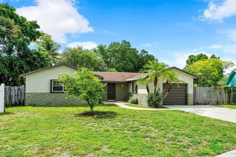 9020 SW 4th Street Boca Raton FL 33433