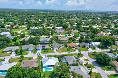 2085 NE Ocapi Court Jensen Beach FL 34957