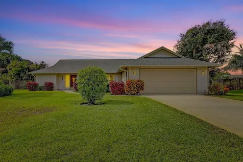 2085 NE Ocapi Court Jensen Beach FL 34957