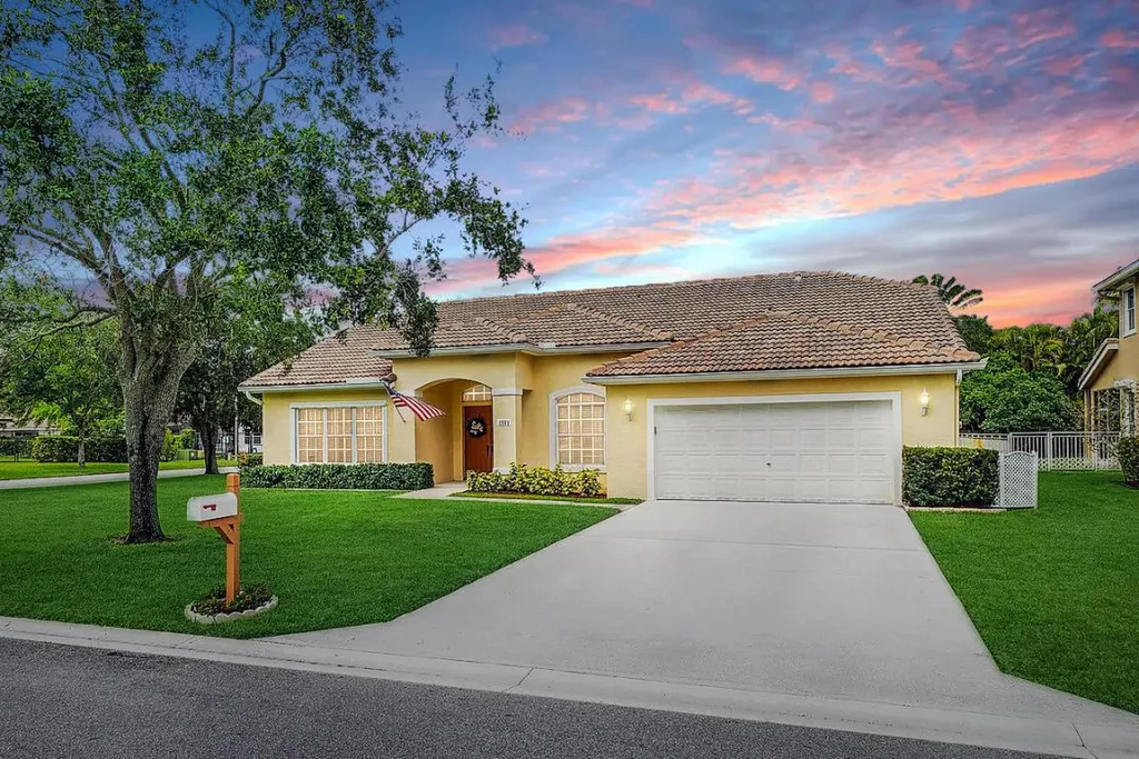1581 NW 102nd Drive Coral Springs FL 33071