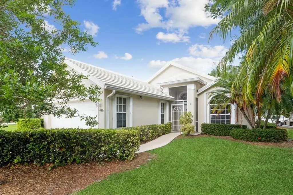 446 SW Fairway Landing Port St Lucie FL 34986