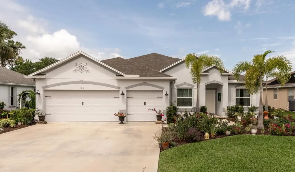 133 SW Fernleaf Trail Port St Lucie FL 34953