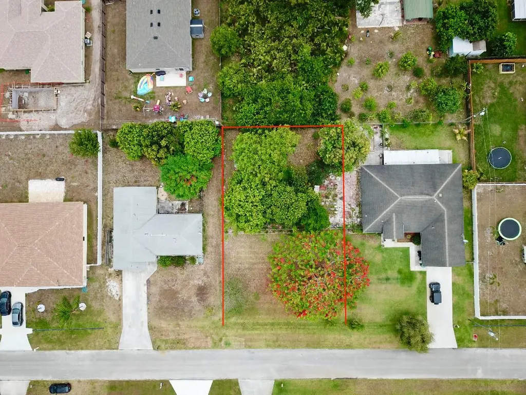 413 SW Lakota Avenue Port St Lucie FL 34953