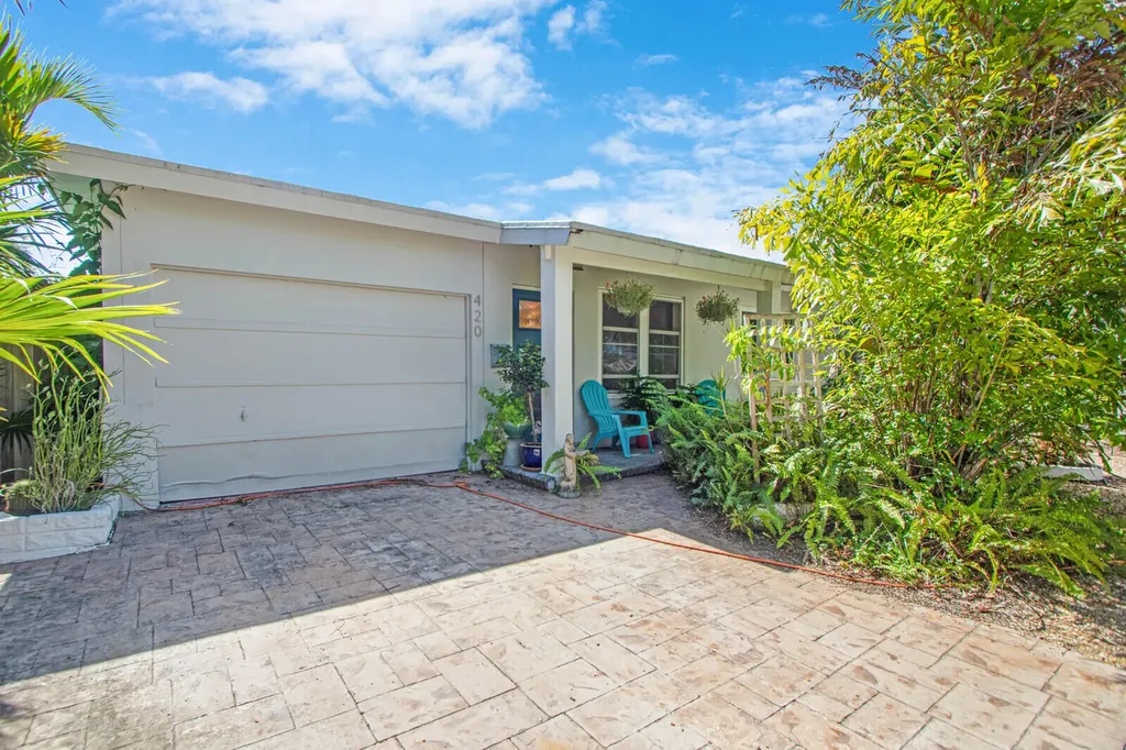 420 SE 15th Avenue Pompano Beach FL 33060