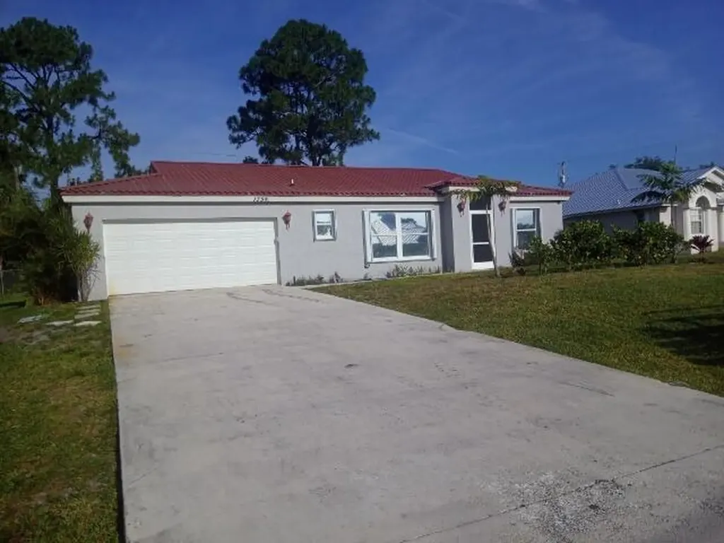 1758 SW Southworth Terrace Port St Lucie FL 34953