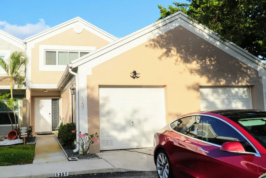 1357 NW 123rd Terrace Pembroke Pines FL 33026