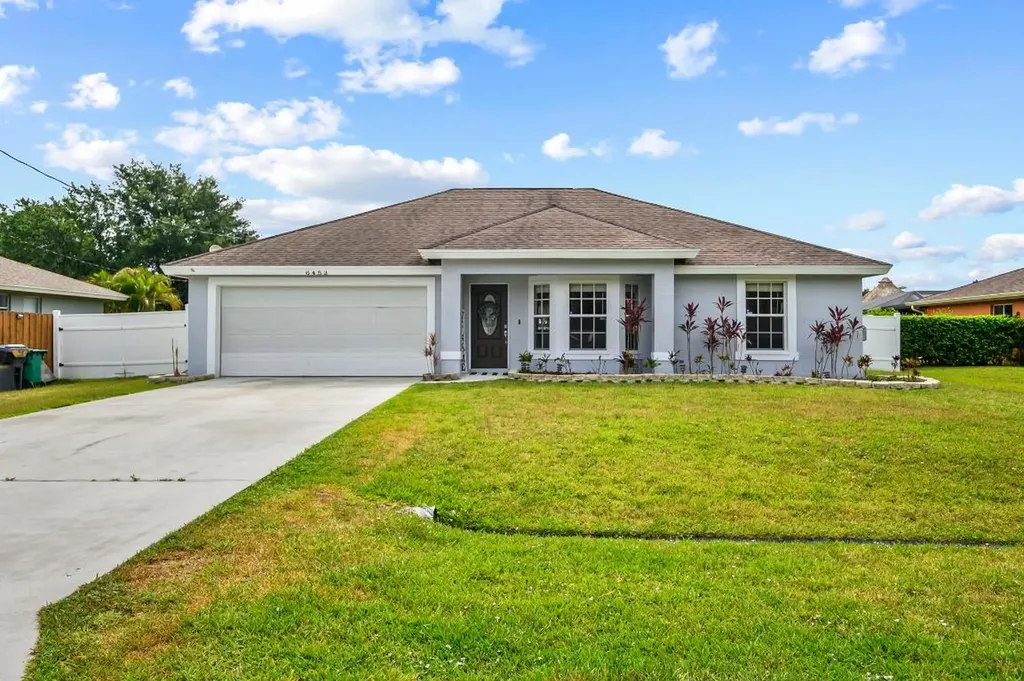 6453 NW Hacienda Lane Port St Lucie FL 34986