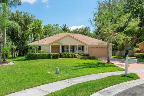 136 Nottingham Road Royal Palm Beach FL 33411