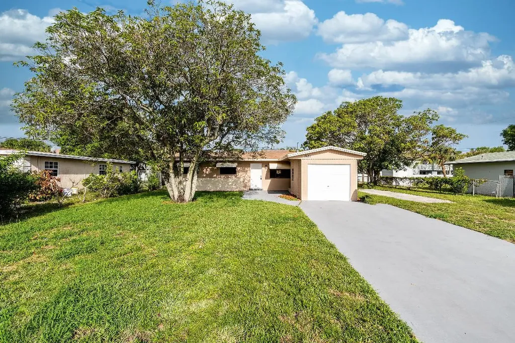 3531 Avenue T Riviera Beach FL 33404