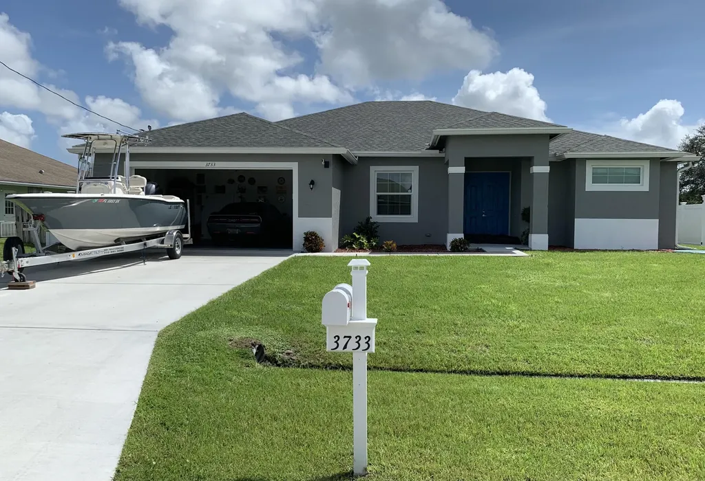 3733 SW Wycoff Street Port St Lucie FL 34953