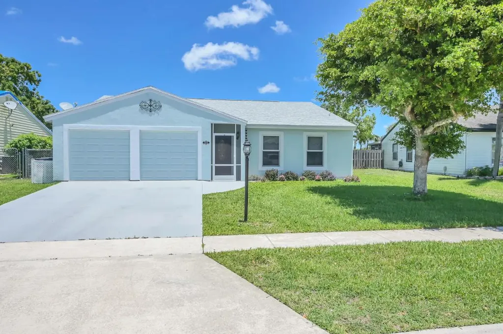 5270 Harwood Lane Lake Worth FL 33467