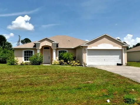 1731 SW Cloverleaf Street Port St Lucie FL 34953