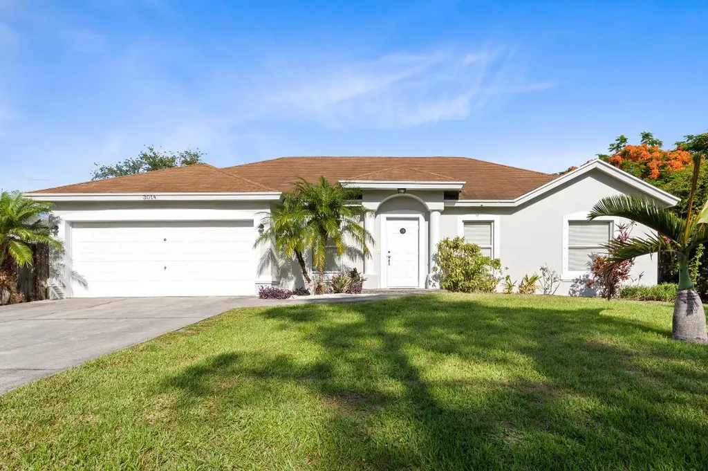 3014 SW Lucerne Street Port St Lucie FL 34953