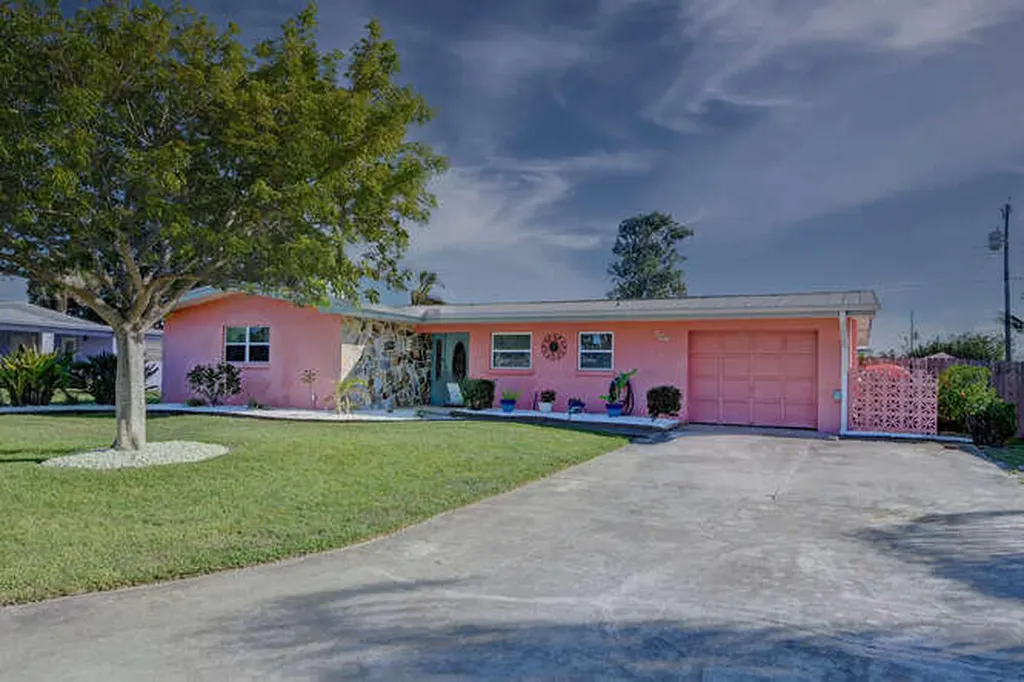 304 Bay Street Port St Lucie FL 34952