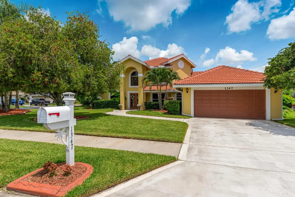 1347 SW Maplewood Drive Port St Lucie FL 34986