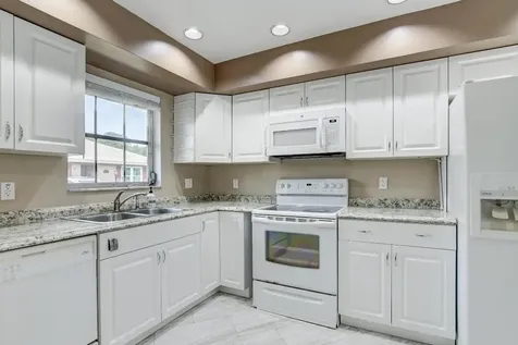 1430 SW 25th Way Boynton Beach FL 33426