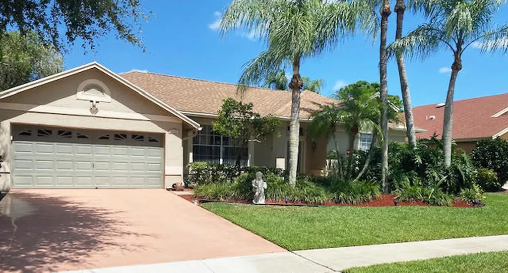 3652 Cypress Wood Court Lake Worth FL 33467