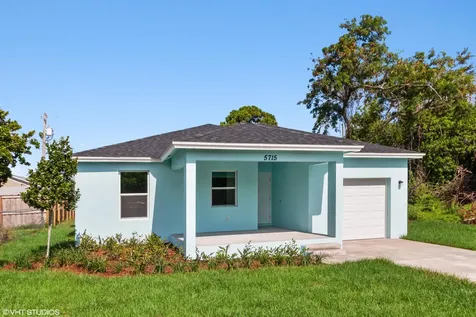 5715 SE Pine Drive Stuart FL 34997