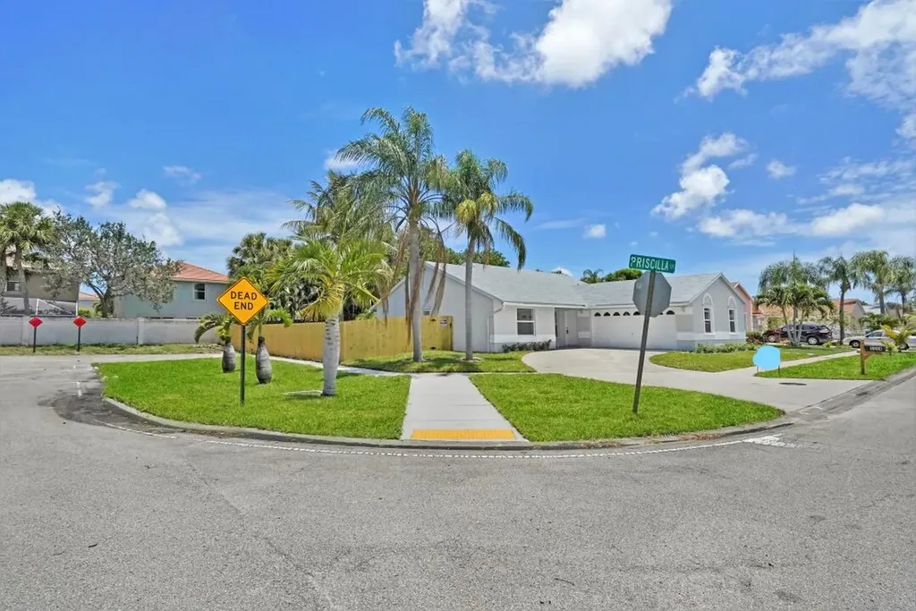 5504 Priscilla Lane Lake Worth FL 33463