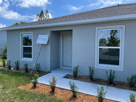 2494 SE University Terrace Port St Lucie FL 34952