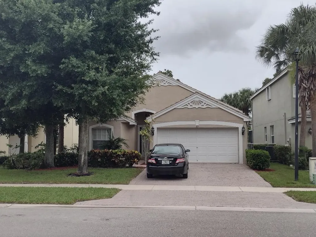 111 Hamilton Terrace Royal Palm Beach FL 33414