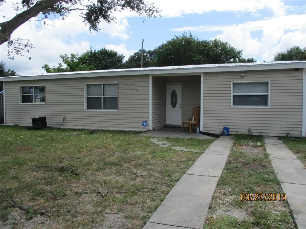 341 Ashley Street Fort Pierce FL 34982