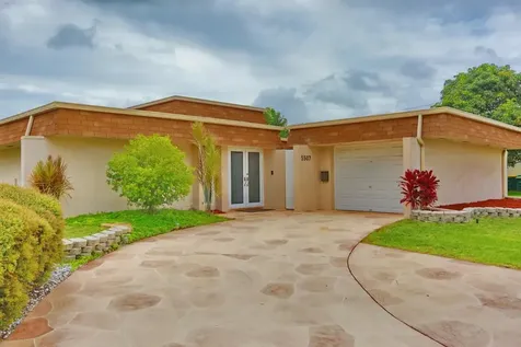 5507 Banyan Lane Tamarac FL 33319