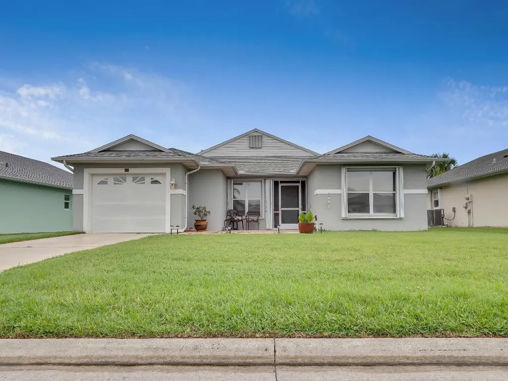 424 European Lane Fort Pierce FL 34982