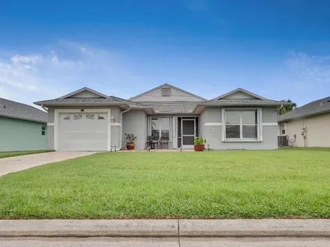 424 European Lane Fort Pierce FL 34982