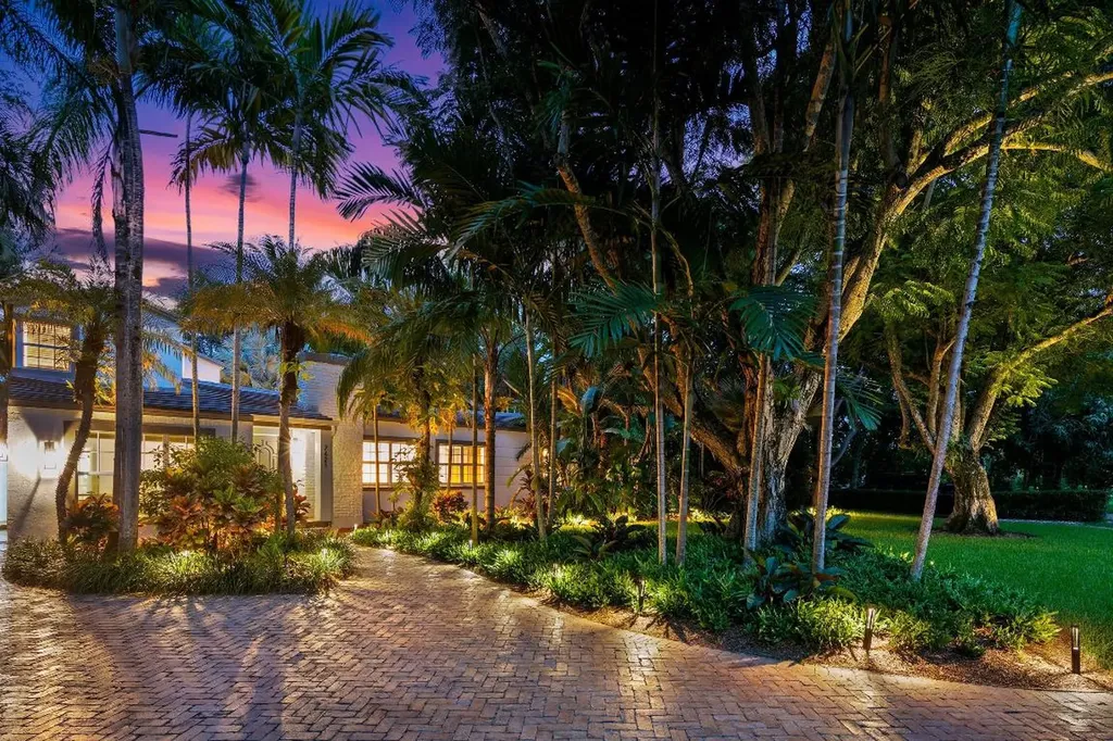 7421 SW 54th Court Miami FL 33143