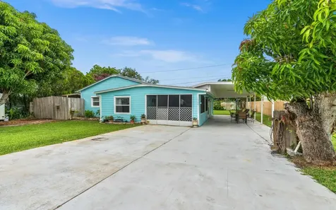 1562 NE Maureen Court Jensen Beach FL 34957