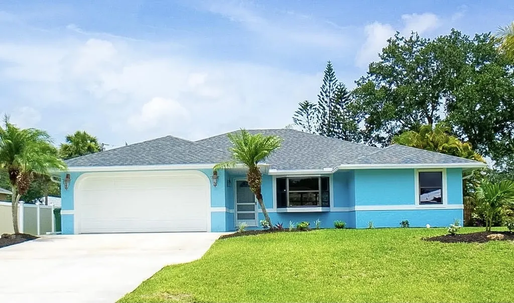 2418 SW Washington Street Port St Lucie FL 34953