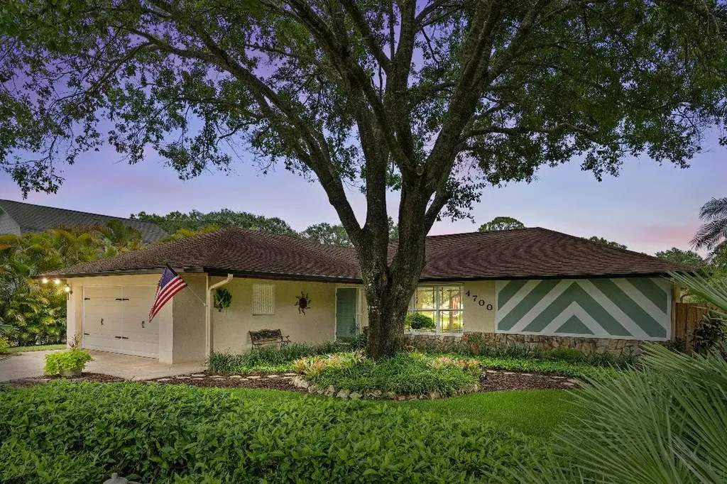 4700 Palmetto Drive Fort Pierce FL 34982