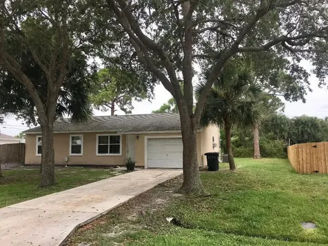 1774 SE Duma Terrace Port St Lucie FL 34952