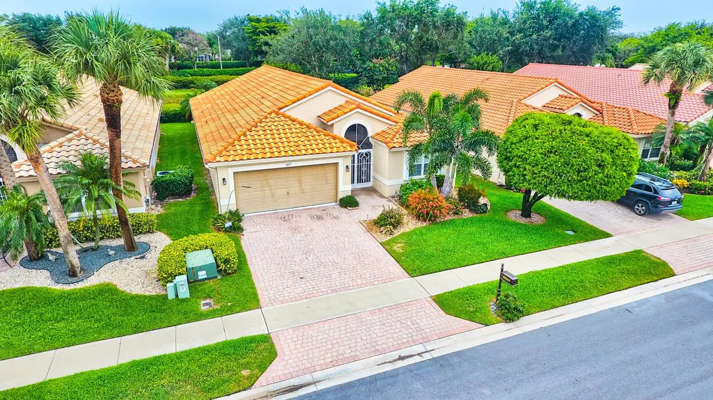 6837 Castlemaine Avenue Boynton Beach FL 33437