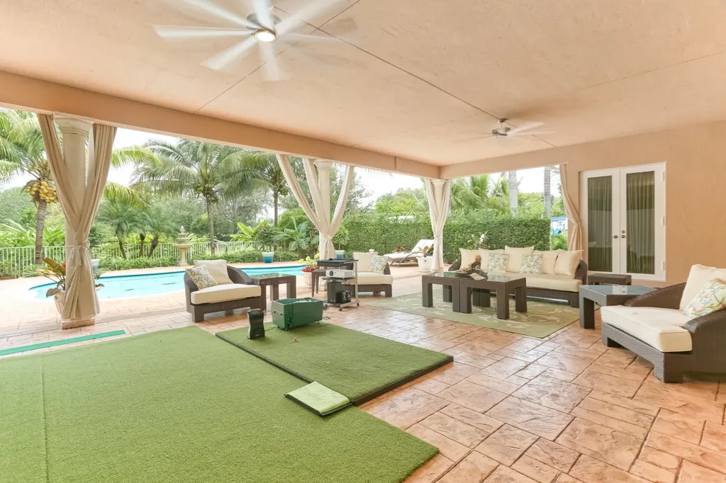 14531 SW 24th Street Davie FL 33325