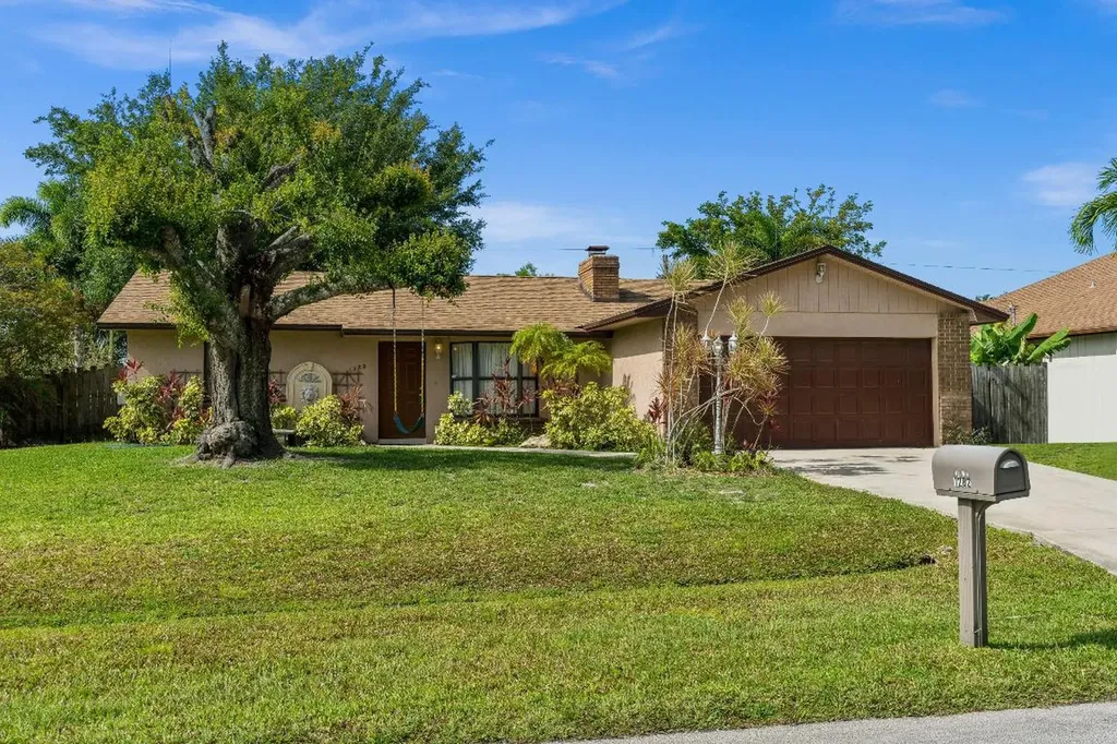 1282 SW Chase Road Port St Lucie FL 34953
