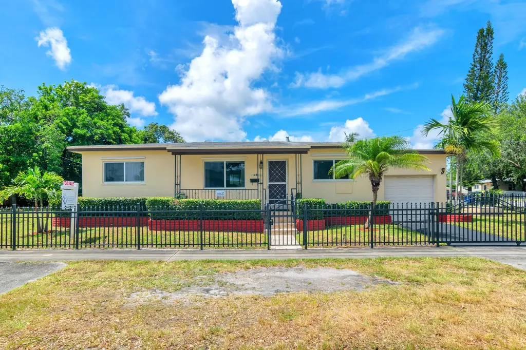 1450 NE 159th Street North Miami Beach FL 33162