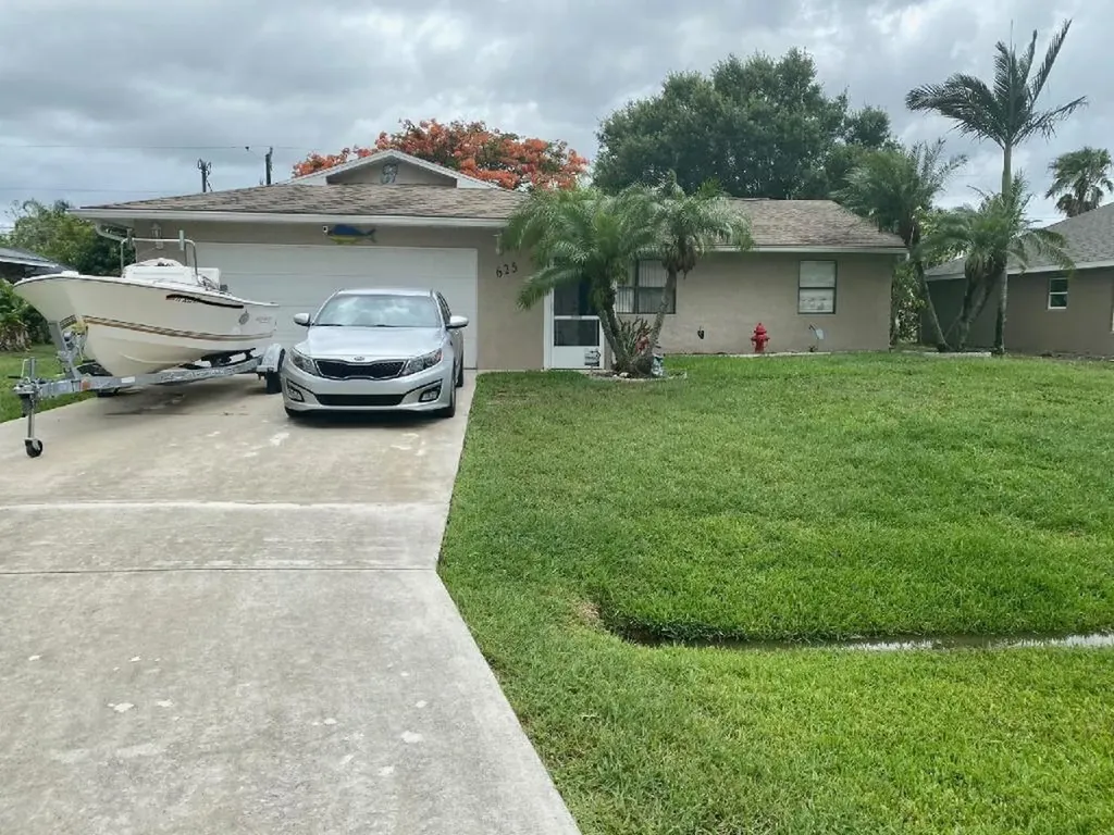 625 SW Dolores Avenue Port St Lucie FL 34983