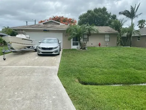 625 SW Dolores Avenue Port St Lucie FL 34983