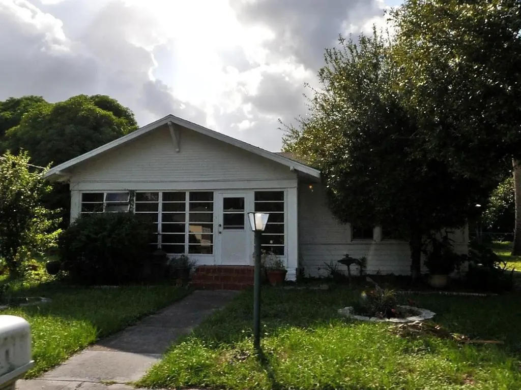 111 N 22nd Street Fort Pierce FL 34950