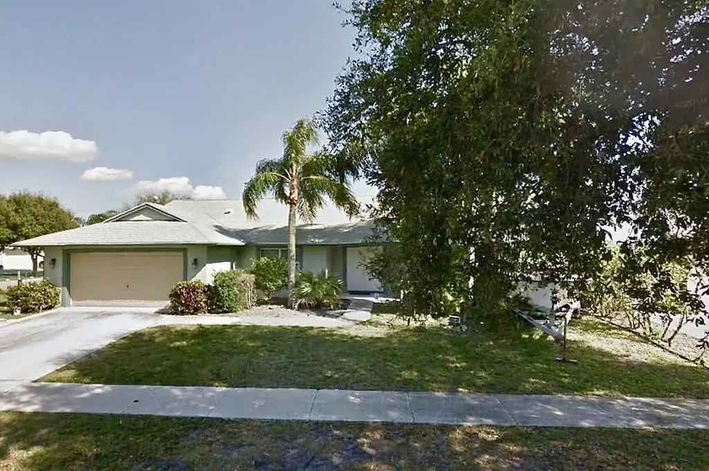 1303 Skylark Lane Lantana FL 33462