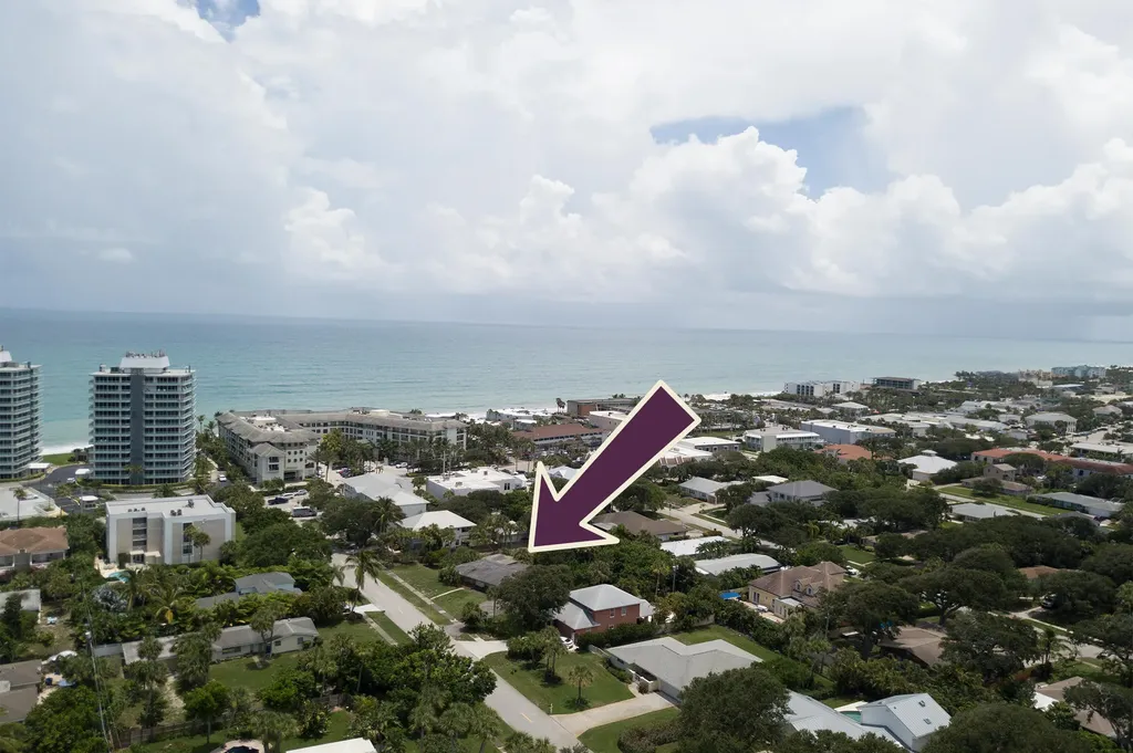 816 Cypress Road Vero Beach FL 32963