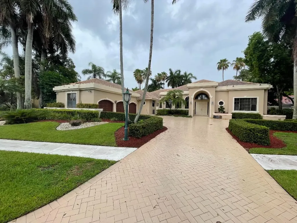 17930 Deauville Lane Boca Raton FL 33496