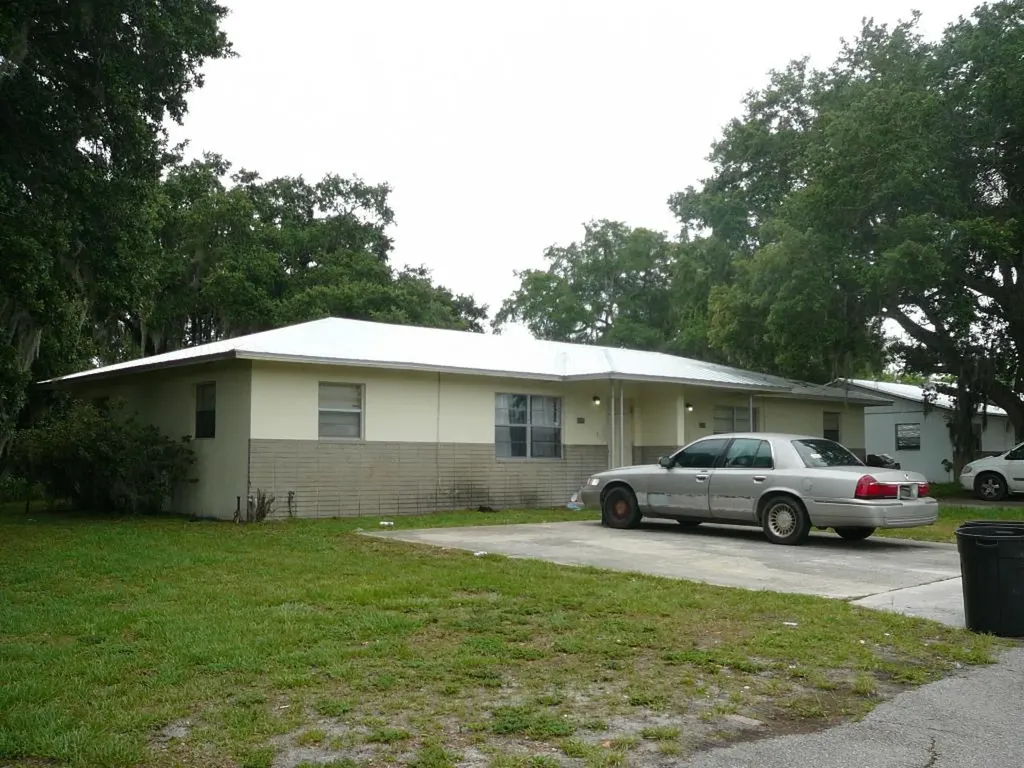 2572 Seneca Avenue Fort Pierce FL 34946