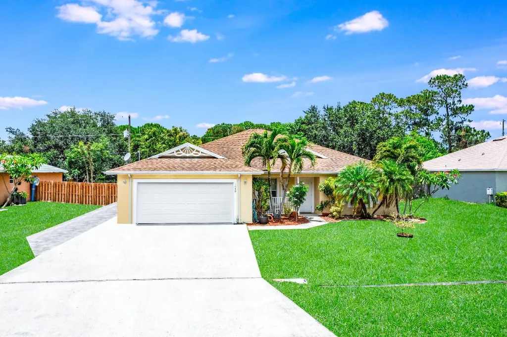 1049 SW Payne Avenue Port St Lucie FL 34953