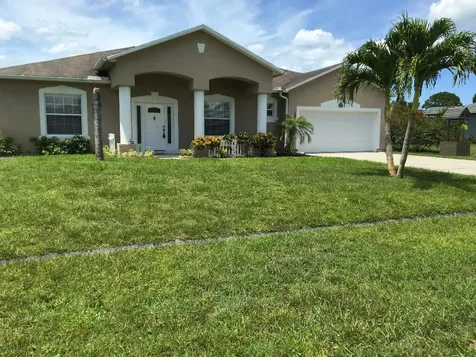 771 SE Elwood Avenue Port St Lucie FL 34983