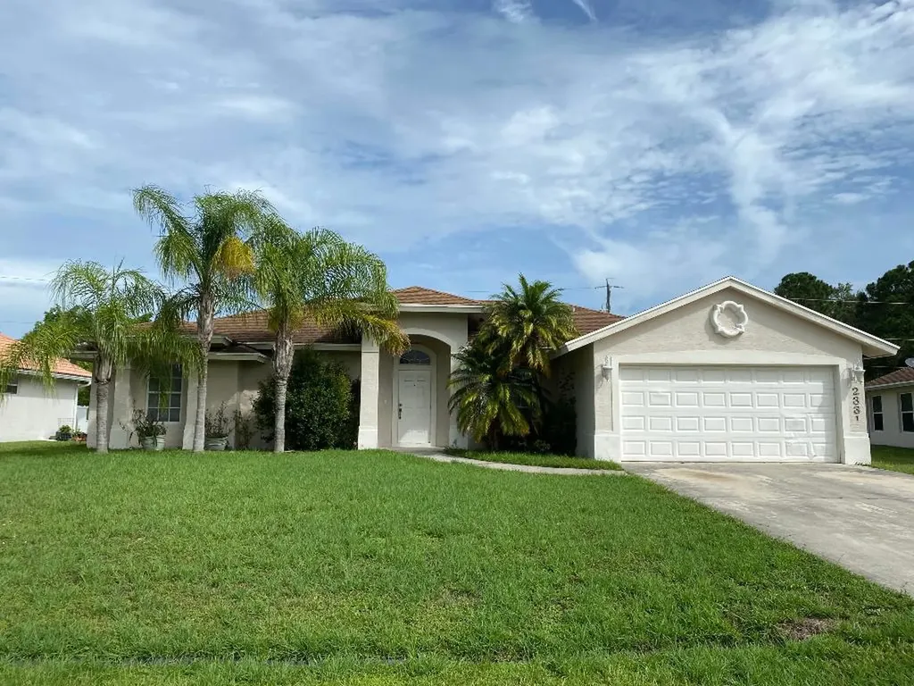 2331 SW Salmon Road Port St Lucie FL 34953