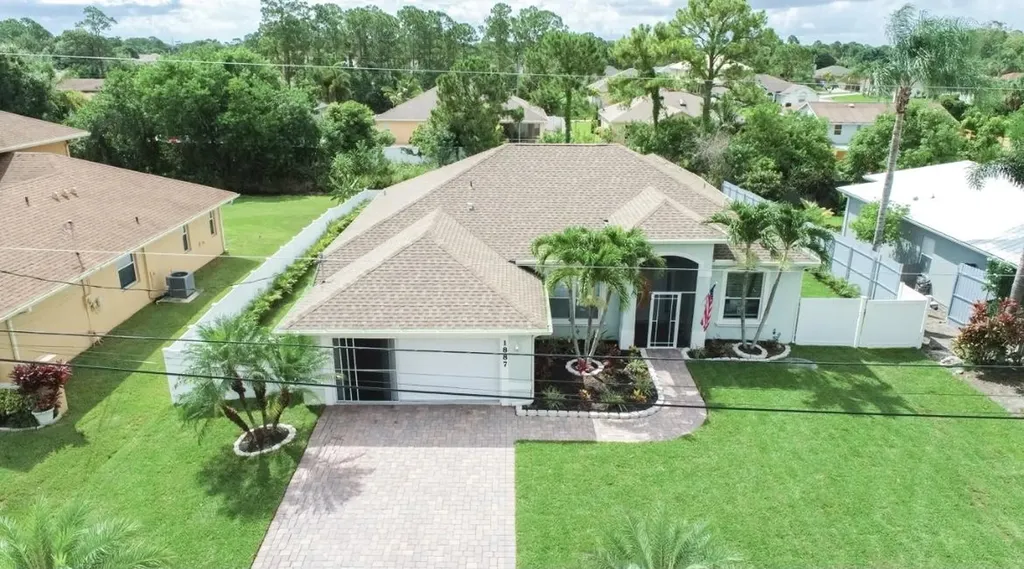 1887 SW Lennox Street Port St Lucie FL 34953