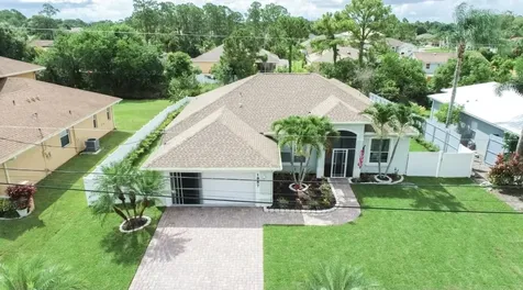 1887 SW Lennox Street Port St Lucie FL 34953
